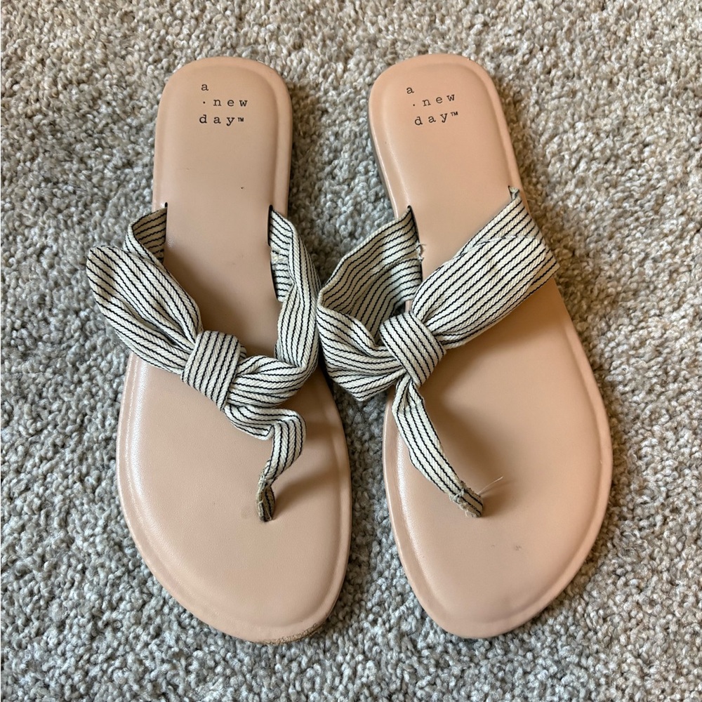 A new day stripe bow sandals